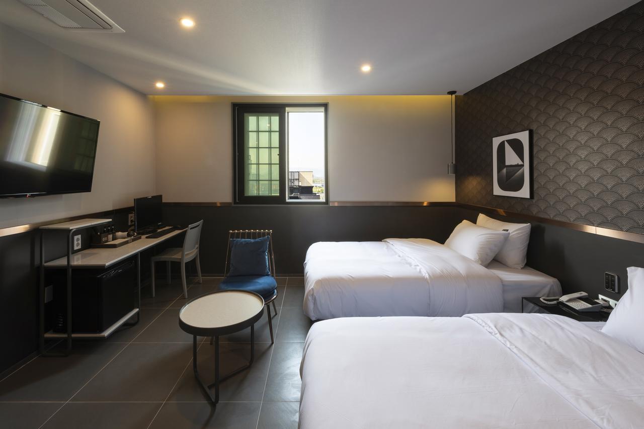 Brown-Dot Hotel Gupo Busan Exterior foto