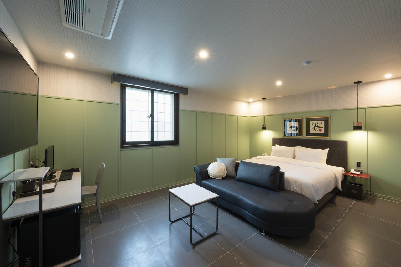 Brown-Dot Hotel Gupo Busan Exterior foto