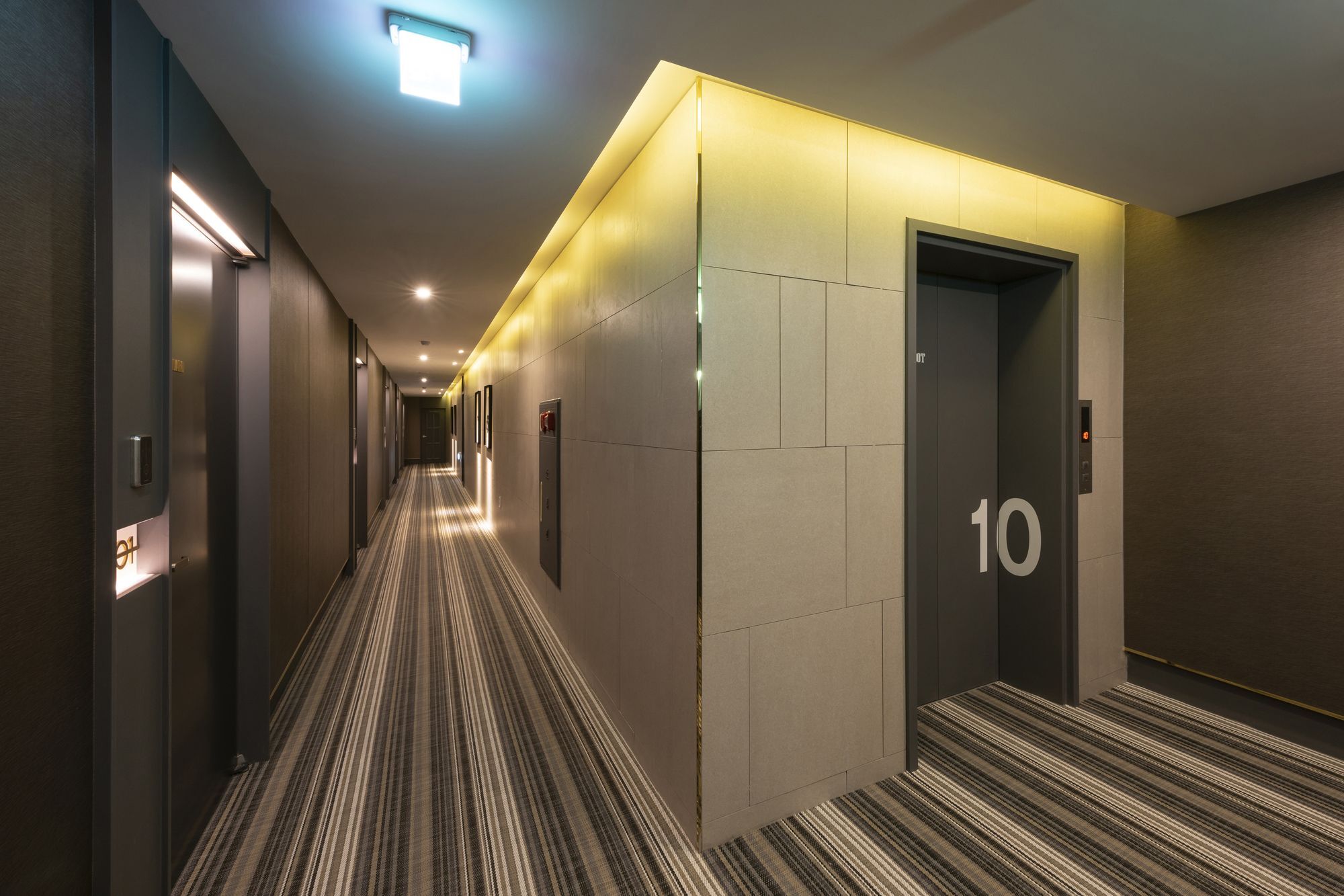 Brown-Dot Hotel Gupo Busan Exterior foto
